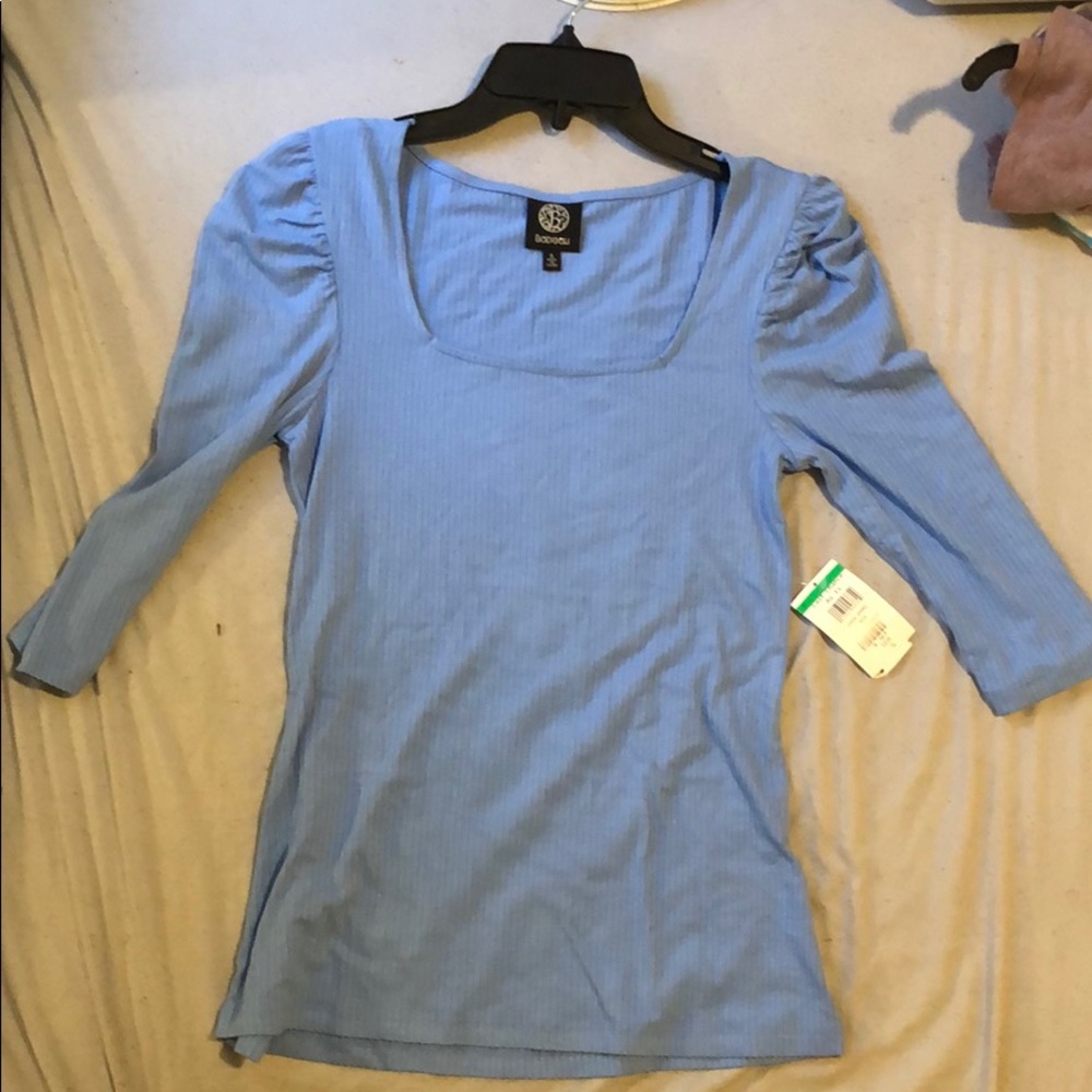 Blue quarter sleeve